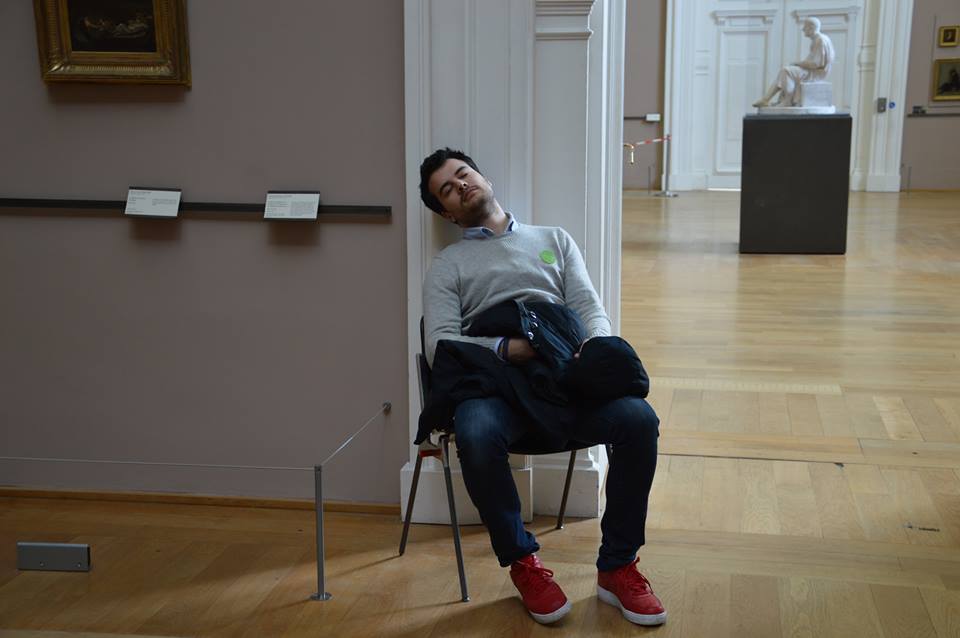 Même les salaires minimes de gardien de musée sont soumis aux cotisations sociales