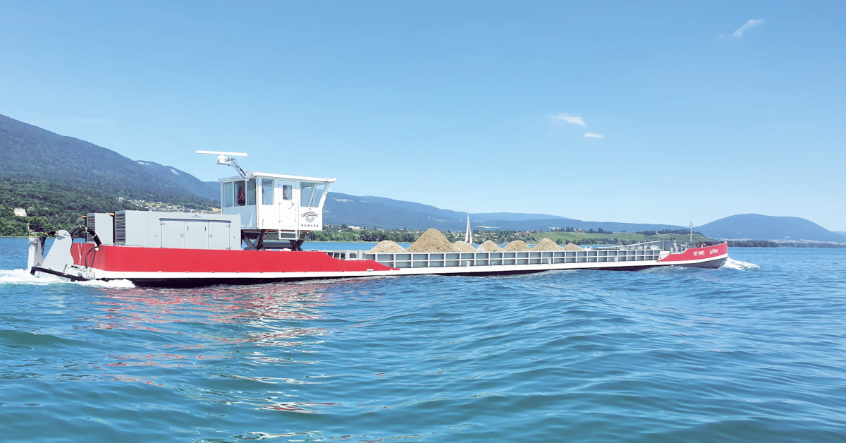 Un seul bateau évite la circulation de nombreux poids lourds.