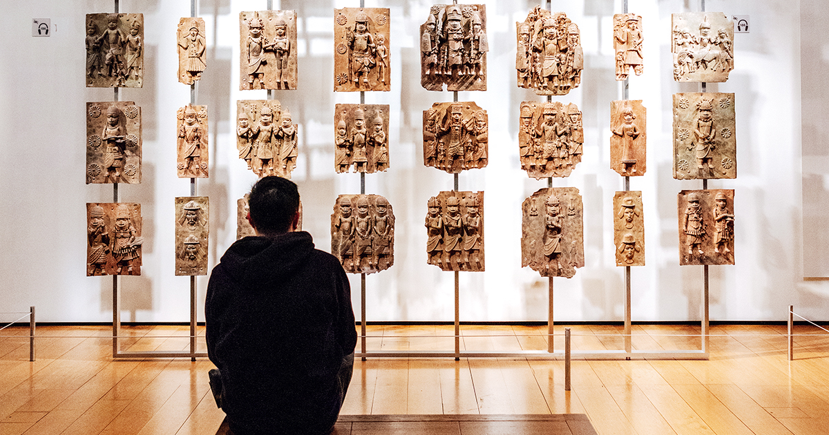 Les Bronzes du Bénin sont exposés au British Museum, à Londres.