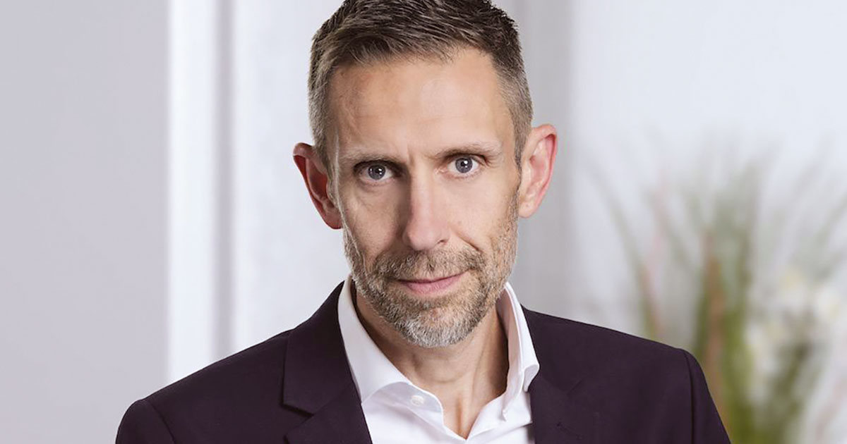 Au début de sa carrière, Dan Noël cachait son autisme.