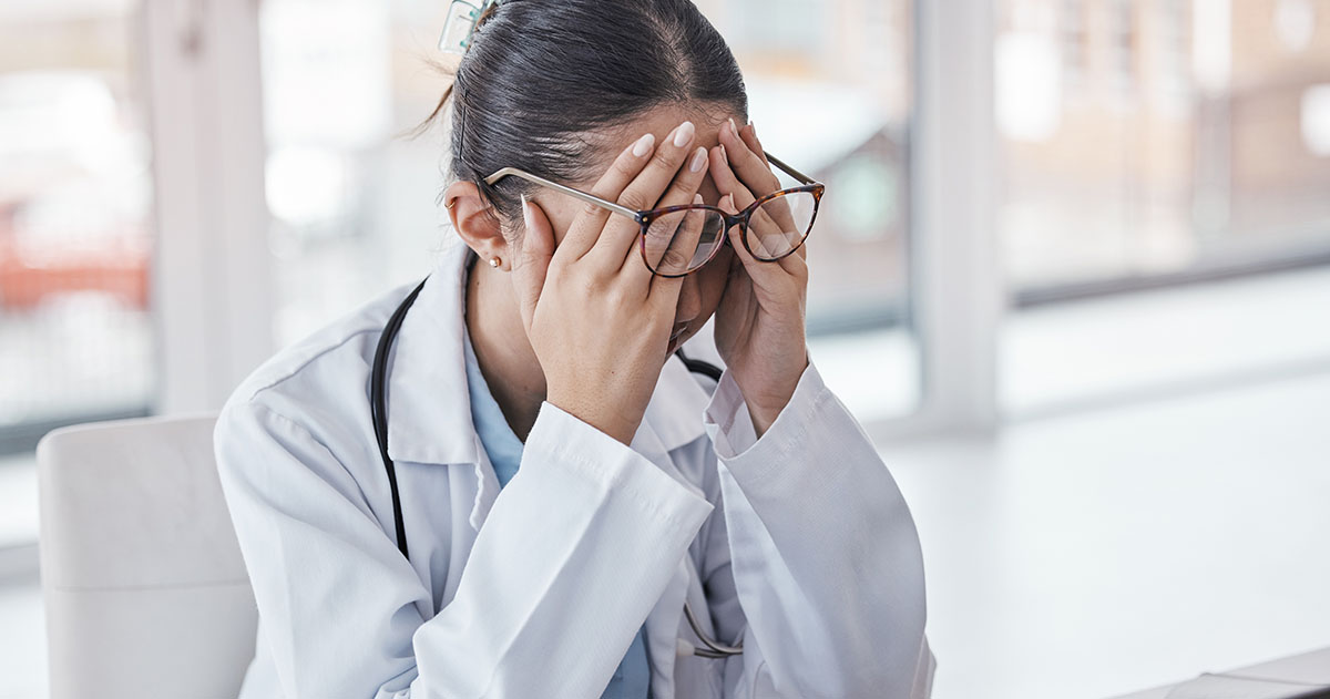Les médecins suisses sont particulièrement à risque de burn-out et de suicide.