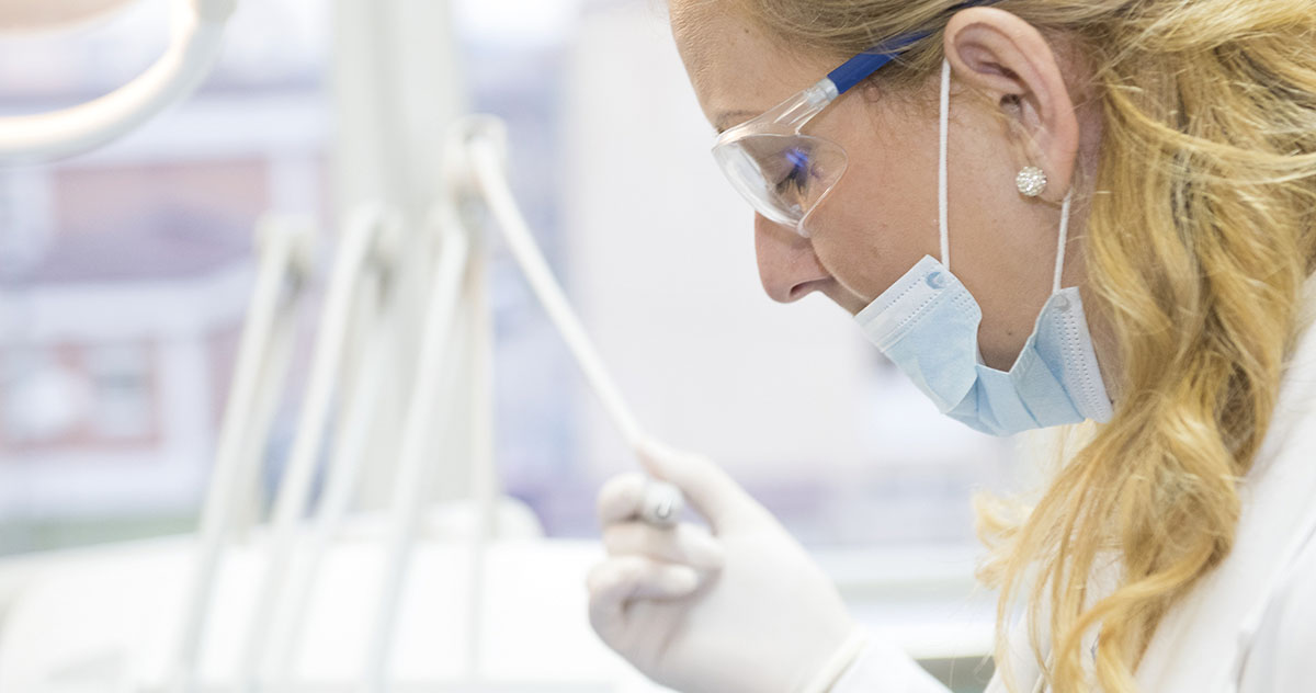 Le canton ne dispose pas d’un registre à jour des dentistes.